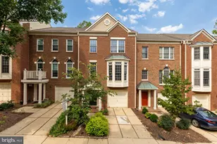 4024 Heatherstone Ct, Fairfax, VA 22030 - Photo 1