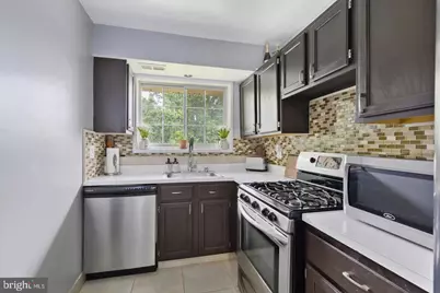 5605 Franconia Road #301, Alexandria, VA 22310 - Photo 7