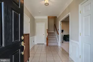 2520 Walnut Leaf Ln, Herndon, VA 20171 - Photo 5