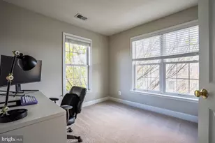 2520 Walnut Leaf Ln, Herndon, VA 20171 - Photo 31