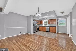 7601 Tiverton Dr, Springfield, VA 22152 - Photo 7