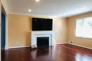 7110 Cindy Ln, Annandale, VA 22003 - Photo 3