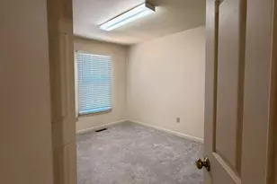 5976 Norham Dr, Alexandria, VA 22315 - Photo 23