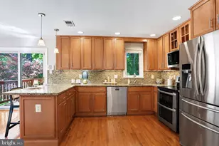 12498 Sweet Leaf Terrace, Fairfax, VA 22033 - Photo 3