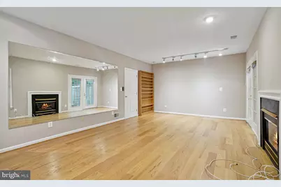 8544 Westown Way, Vienna, VA 22182 - Photo 23