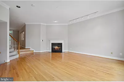 8544 Westown Way, Vienna, VA 22182 - Photo 3