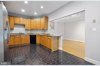 8544 Westown Way, Vienna, VA 22182 - Photo 9