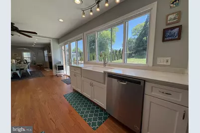 9926 Tartan Court, Vienna, VA 22181 - Photo 11