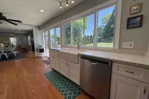 9926 Tartan Ct, Vienna, VA 22181 - Photo 11
