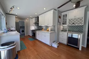 9926 Tartan Ct, Vienna, VA 22181 - Photo 13