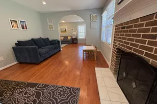 9926 Tartan Ct, Vienna, VA 22181 - Photo 17