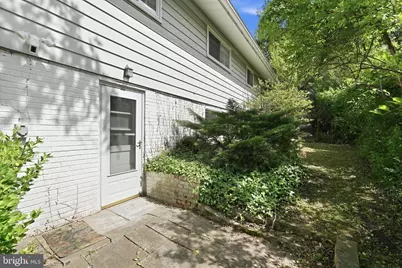 6817 Valley Brook Drive, Falls Church, VA 22042 - Photo 33