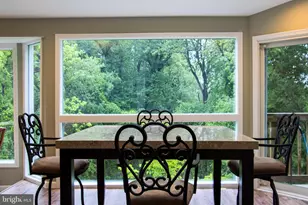 9830 Faust Dr, Vienna, VA 22182 - Photo 25