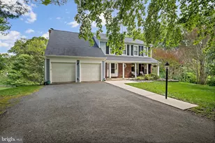 9830 Faust Dr, Vienna, VA 22182 - Photo 3