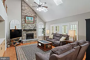 9830 Faust Dr, Vienna, VA 22182 - Photo 21