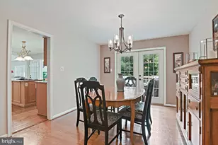 9830 Faust Dr, Vienna, VA 22182 - Photo 13