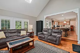 9830 Faust Dr, Vienna, VA 22182 - Photo 23
