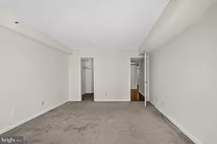 3179 Summit Square Dr, Oakton, VA 22124 - Photo 43