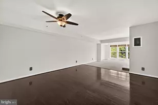 3179 Summit Square Dr, Oakton, VA 22124 - Photo 19