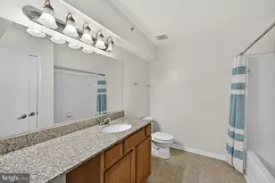 3179 Summit Square Dr, Oakton, VA 22124 - Photo 35