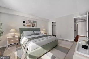 3179 Summit Square Dr, Oakton, VA 22124 - Photo 29
