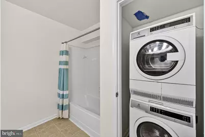 3179 Summit Square Drive #2-E1, Oakton, VA 22124 - Photo 33