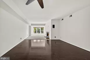 3179 Summit Square Dr, Oakton, VA 22124 - Photo 23