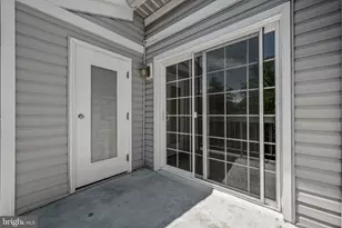 3179 Summit Square Dr, Oakton, VA 22124 - Photo 45