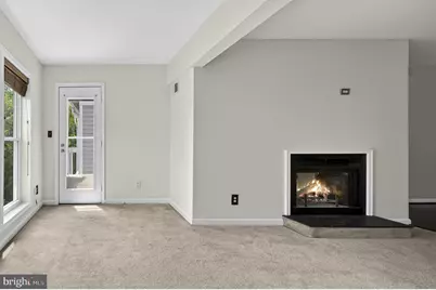 3179 Summit Square Drive #2-E1, Oakton, VA 22124 - Photo 31