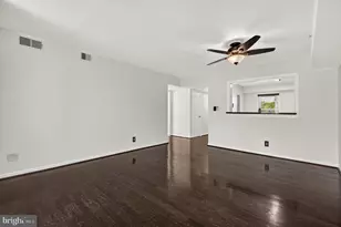 3179 Summit Square Dr, Oakton, VA 22124 - Photo 27