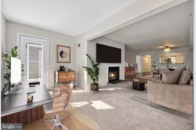 3179 Summit Square Drive #2-E1, Oakton, VA 22124 - Photo 23