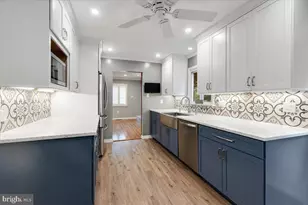 13107 Parson Ln, Fairfax, VA 22033 - Photo 17