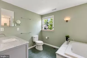 13107 Parson Ln, Fairfax, VA 22033 - Photo 43