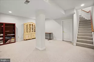 10243 Brittenford Dr, Vienna, VA 22182 - Photo 45