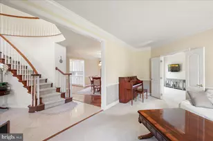10243 Brittenford Dr, Vienna, VA 22182 - Photo 11