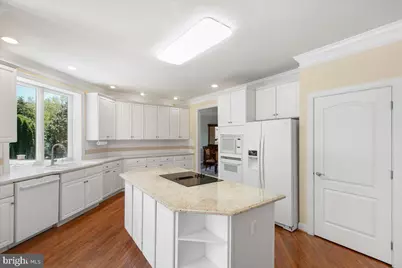 10243 Brittenford Drive, Vienna, VA 22182 - Photo 19