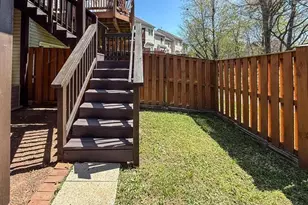14647 Seasons Dr, Centreville, VA 20120 - Photo 19