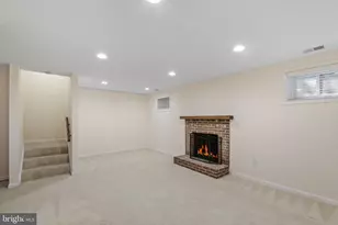 6860 Williamsburg Pond Ct, Falls Church, VA 22043 - Photo 35