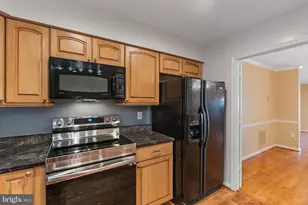 6860 Williamsburg Pond Ct, Falls Church, VA 22043 - Photo 15