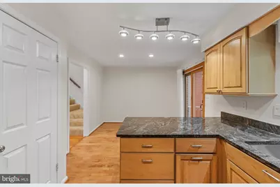 6860 Williamsburg Pond Court, Falls Church, VA 22043 - Photo 17