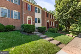 6860 Williamsburg Pond Ct, Falls Church, VA 22043 - Photo 3