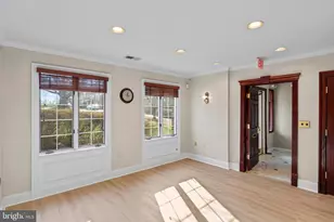 11739 Bowman Green Dr, Reston, VA 20190 - Photo 7