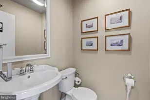11739 Bowman Green Dr, Reston, VA 20190 - Photo 41