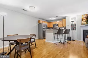 11705 Summerchase Cir, Reston, VA 20194 - Photo 17