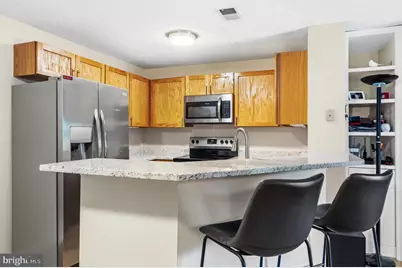 11705 Summerchase Circle, Reston, VA 20194 - Photo 9