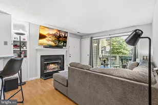 11705 Summerchase Cir, Reston, VA 20194 - Photo 7