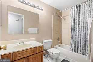 11705 Summerchase Cir, Reston, VA 20194 - Photo 23