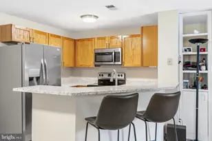 11705 Summerchase Cir, Reston, VA 20194 - Photo 13