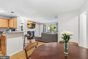 11705 Summerchase Cir, Reston, VA 20194 - Photo 15