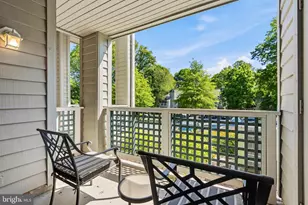 11705 Summerchase Cir, Reston, VA 20194 - Photo 3